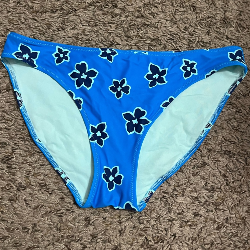 Aerie Bikini Flower Bottom!